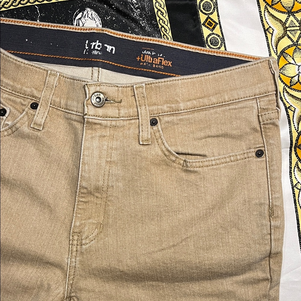Tan Urban pipeline UltraFlex Jeans 33 x 30